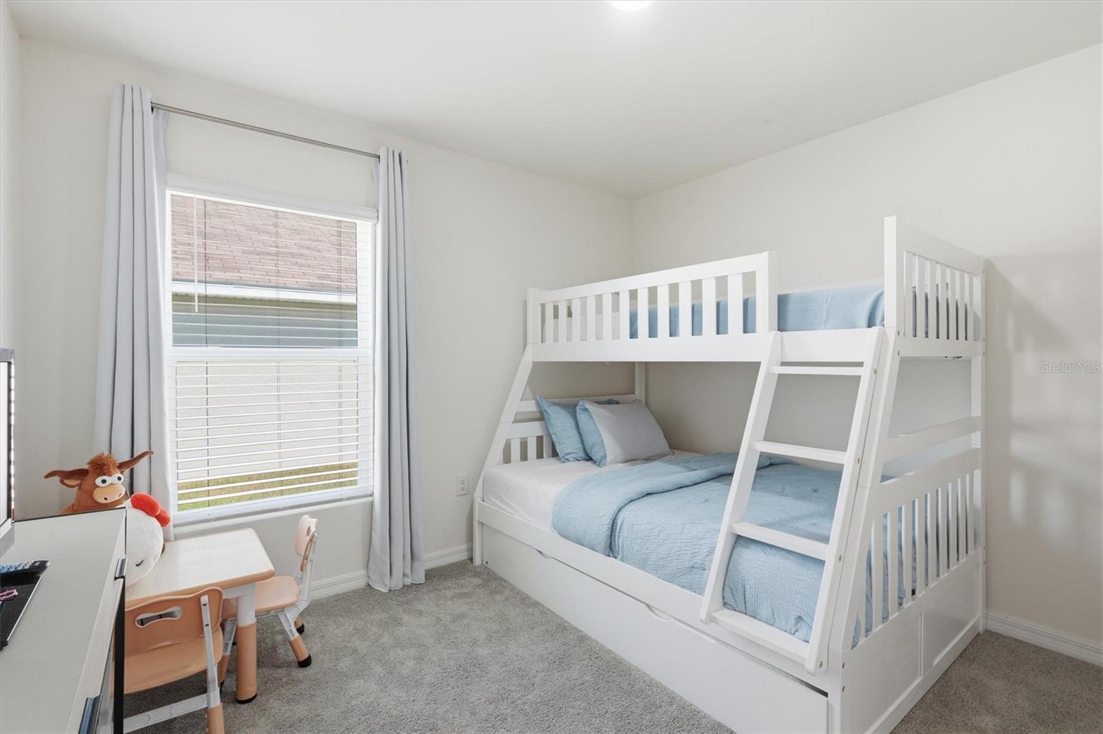 Image 23 of 52 For 11369 67th Circle