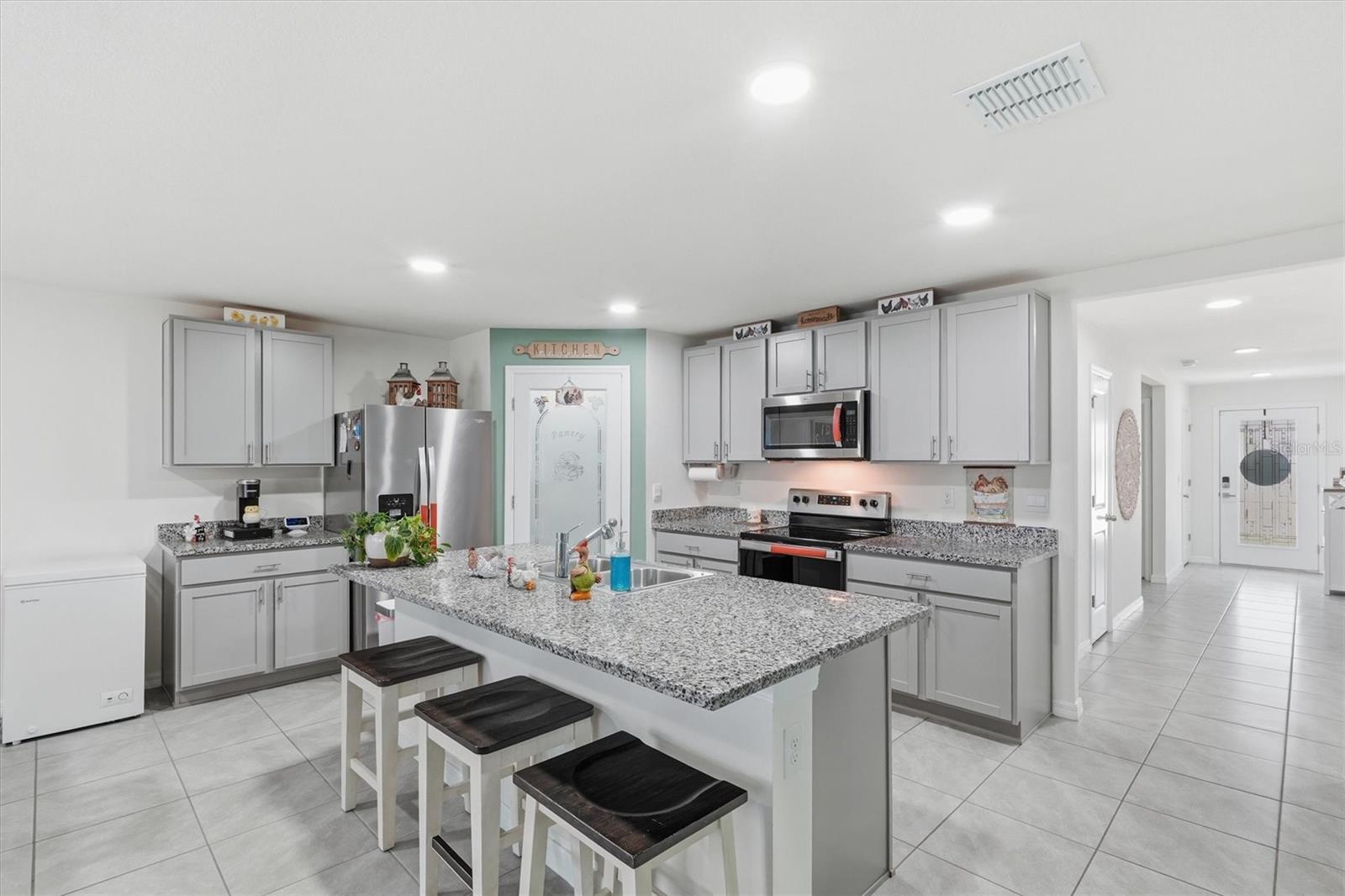 Image 6 of 52 For 11369 67th Circle