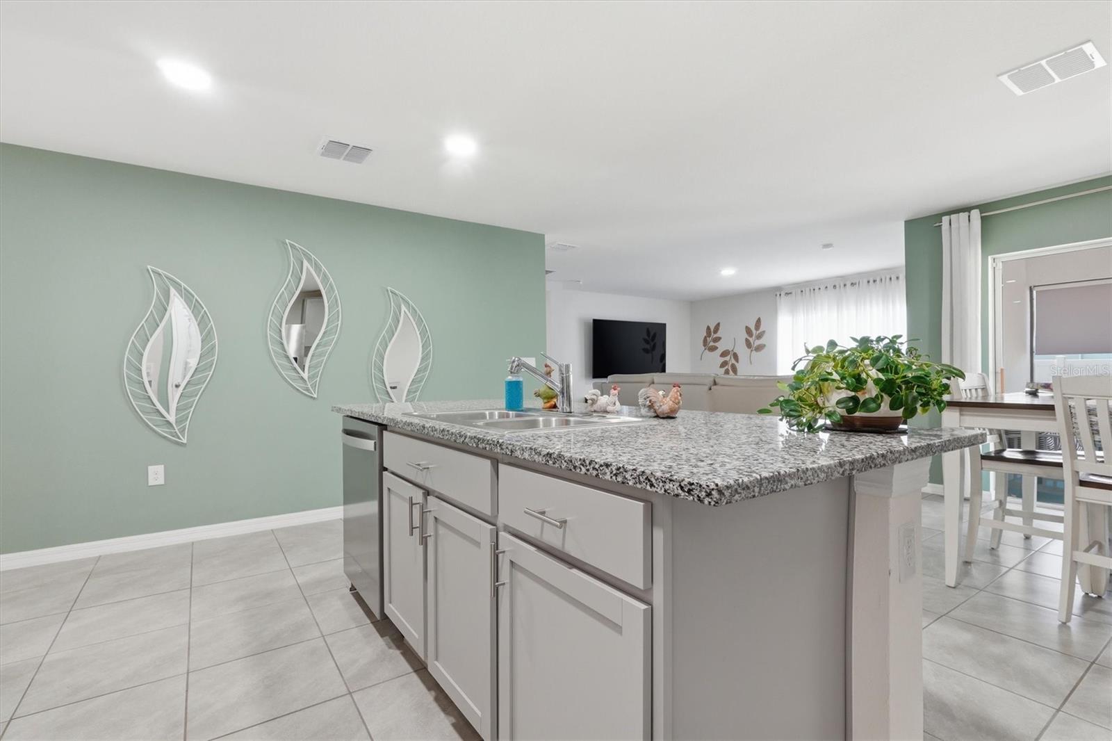 Image 7 of 52 For 11369 67th Circle