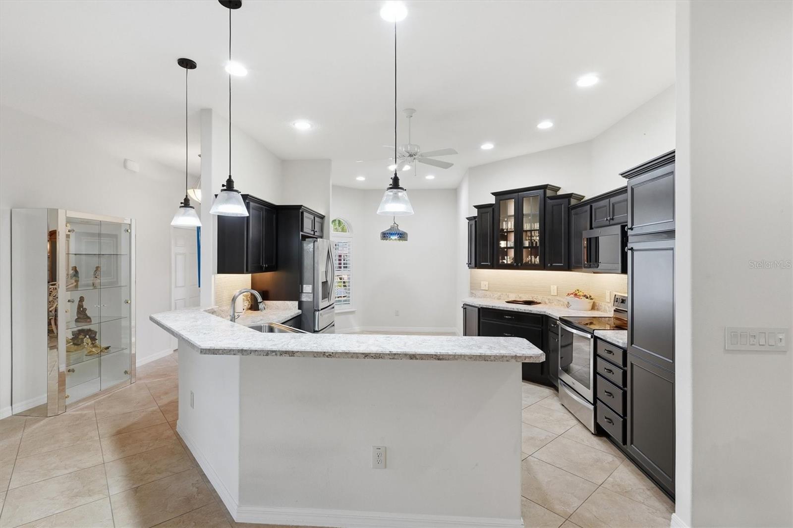 Image 10 of 55 For 1424 Walnut Way