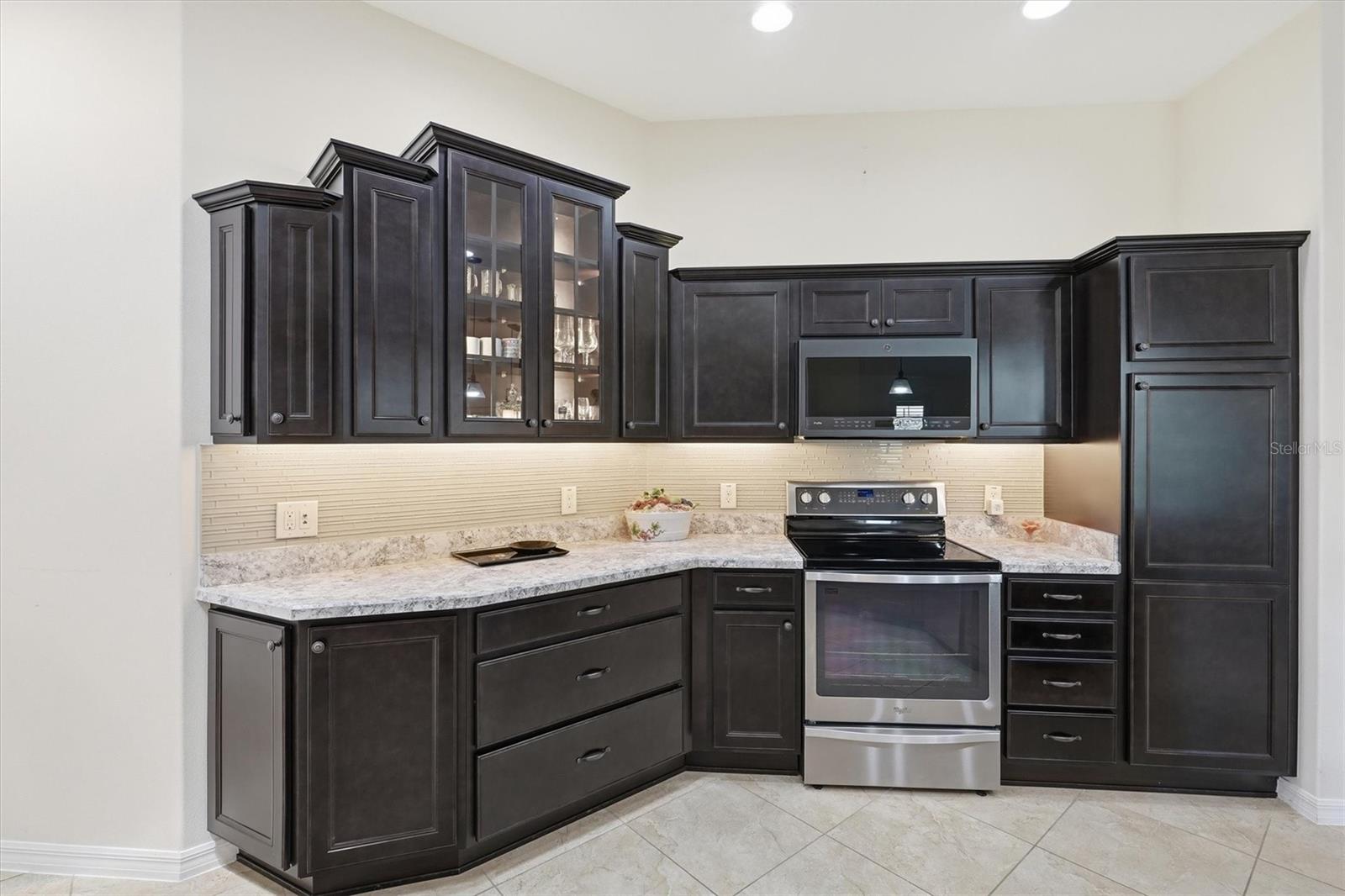 Image 11 of 55 For 1424 Walnut Way