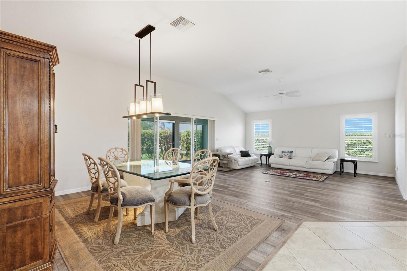 Image 15 of 55 For 1424 Walnut Way