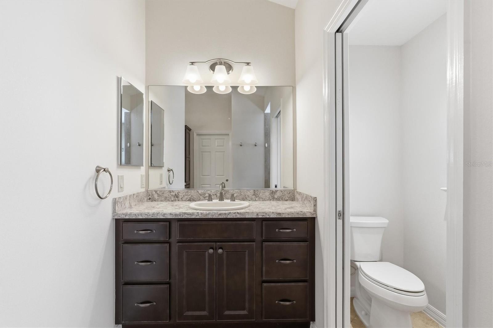 Image 29 of 55 For 1424 Walnut Way