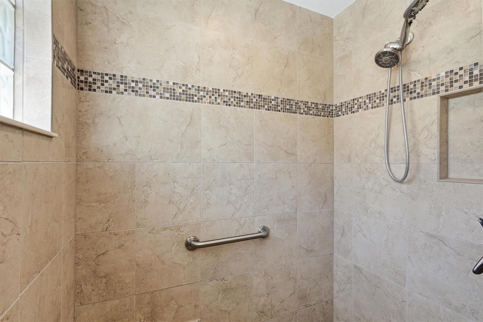 Image 30 of 55 For 1424 Walnut Way