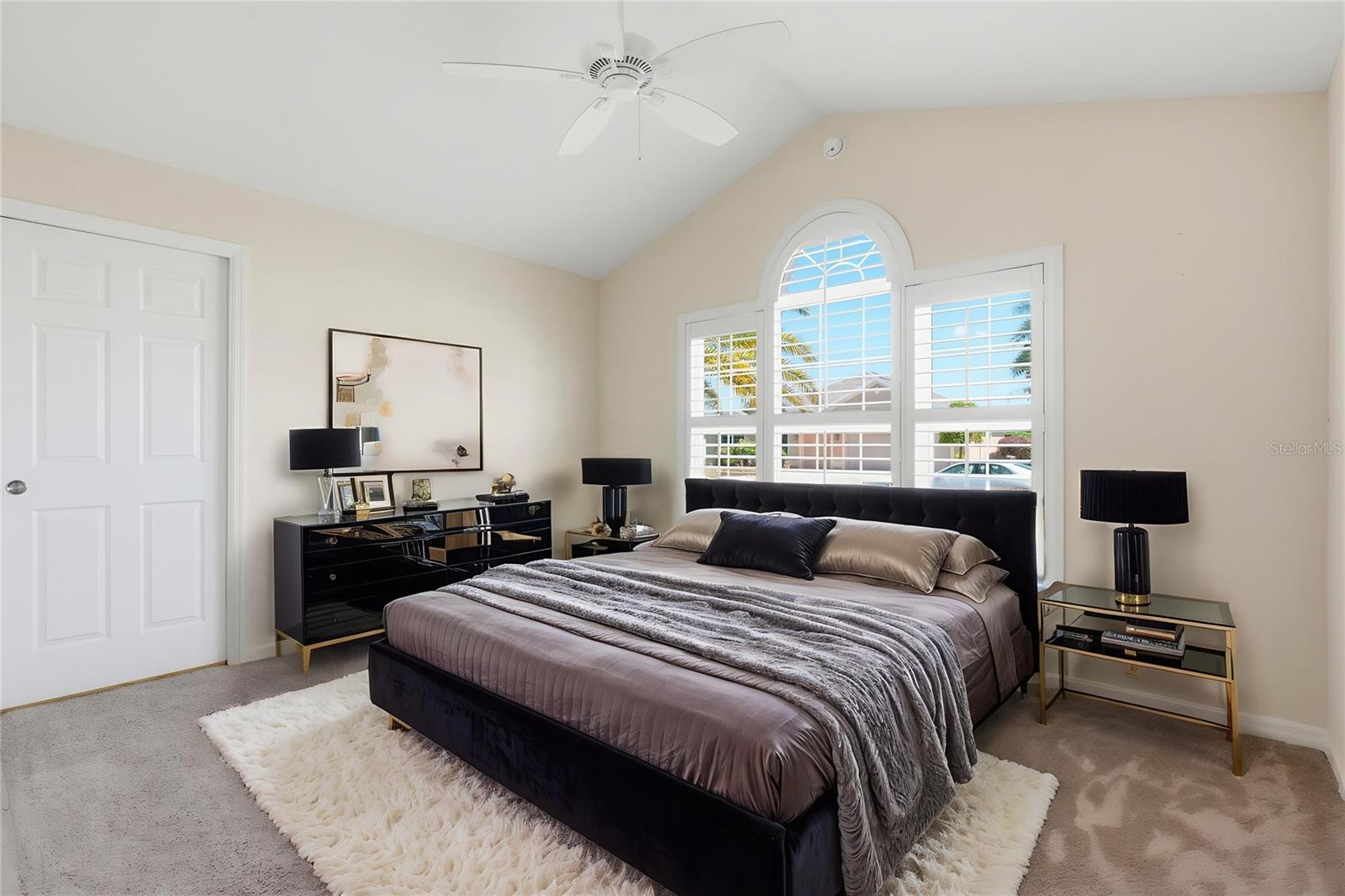 Image 36 of 55 For 1424 Walnut Way