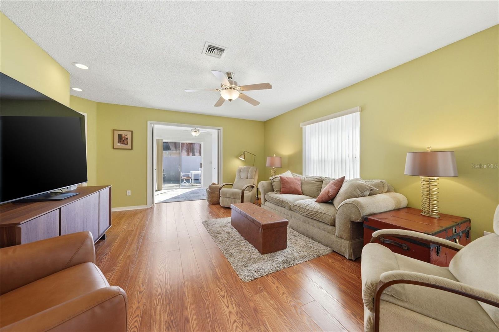 Image 12 of 30 For 741 Hernandez Drive