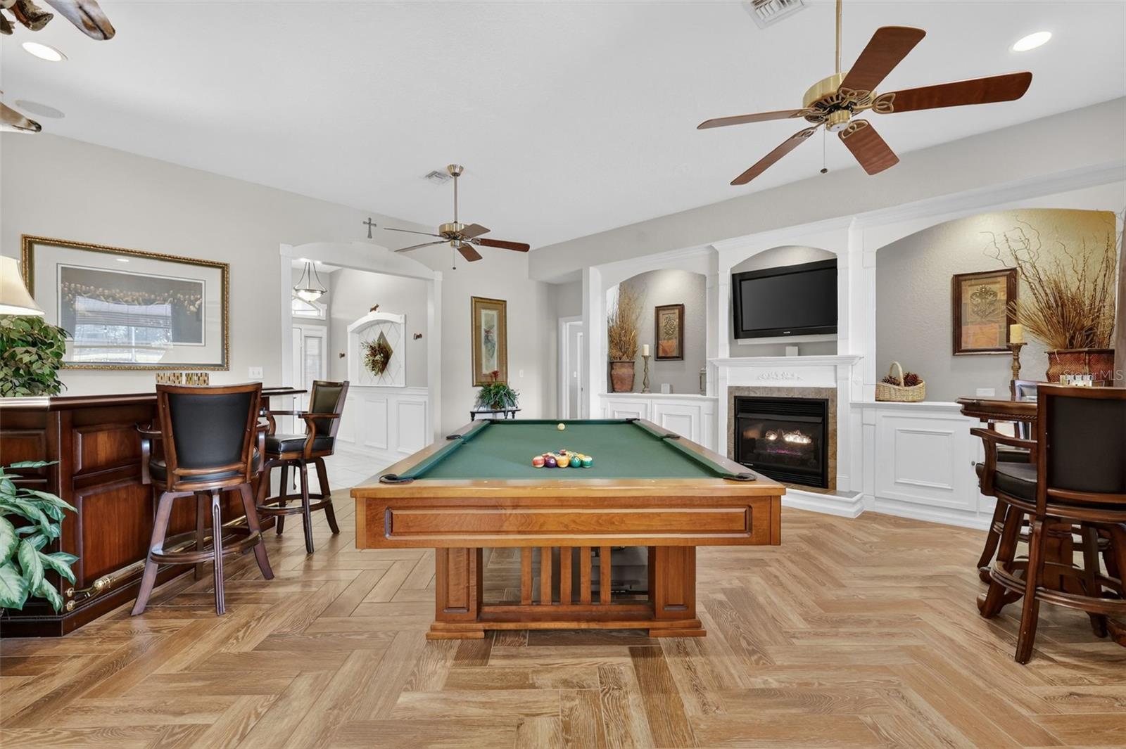 Image 14 of 62 For 19703 Twin Ponds Road