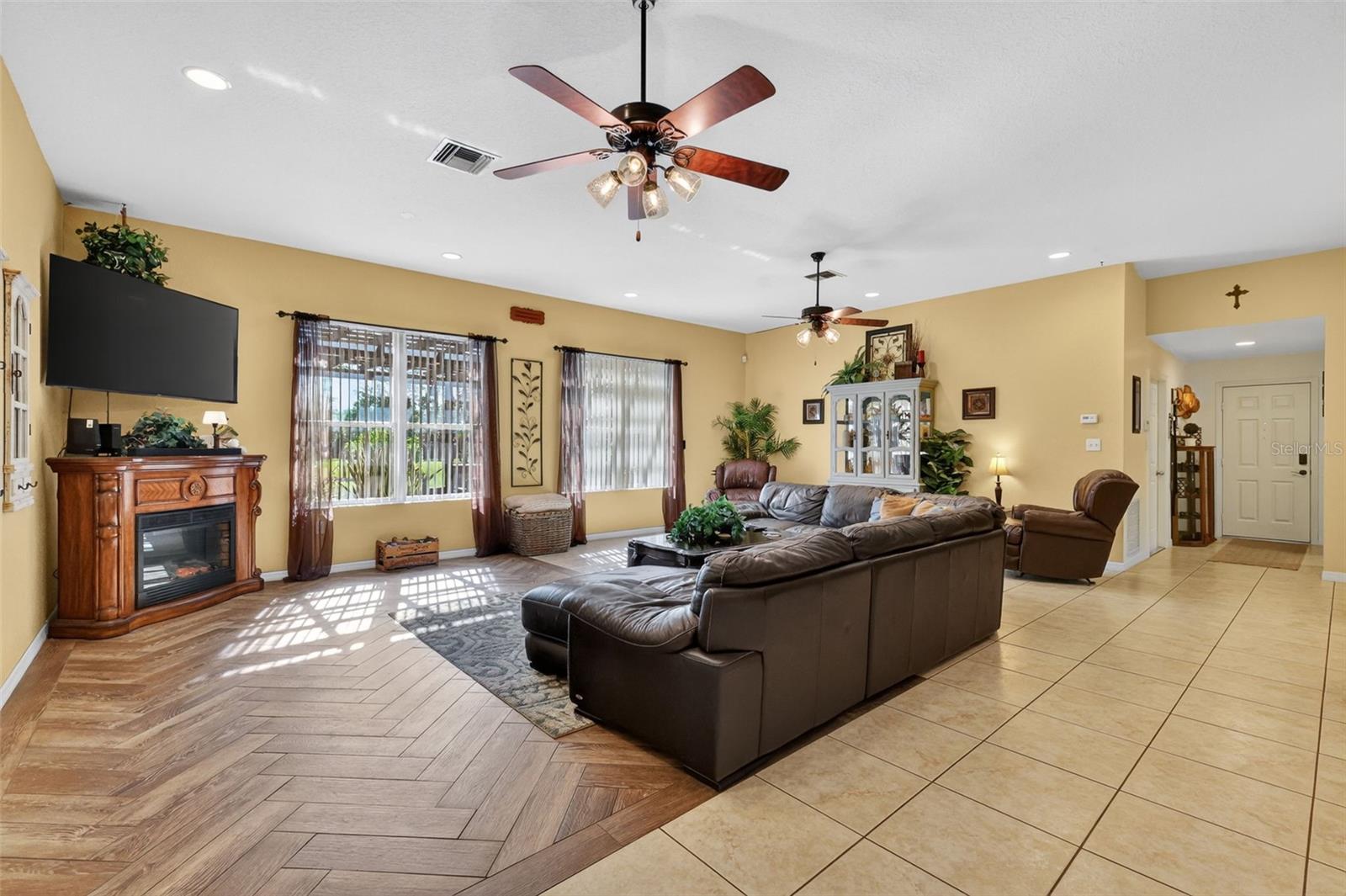 Image 15 of 62 For 19703 Twin Ponds Road