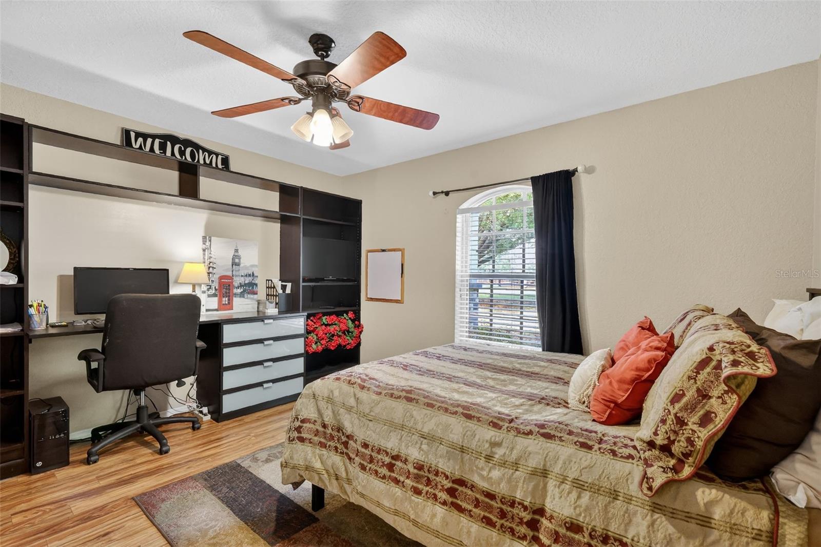 Image 25 of 62 For 19703 Twin Ponds Road