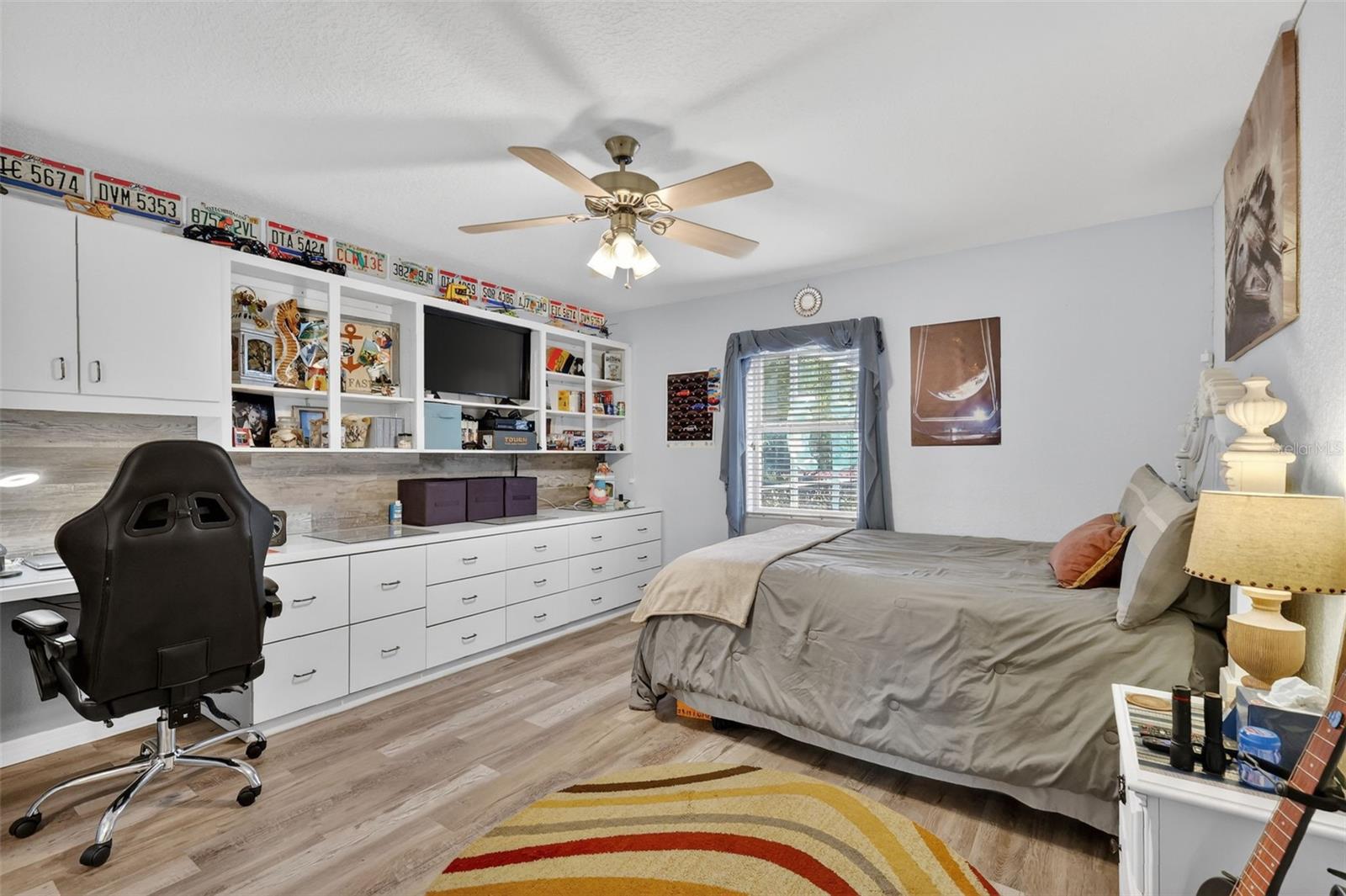 Image 26 of 62 For 19703 Twin Ponds Road