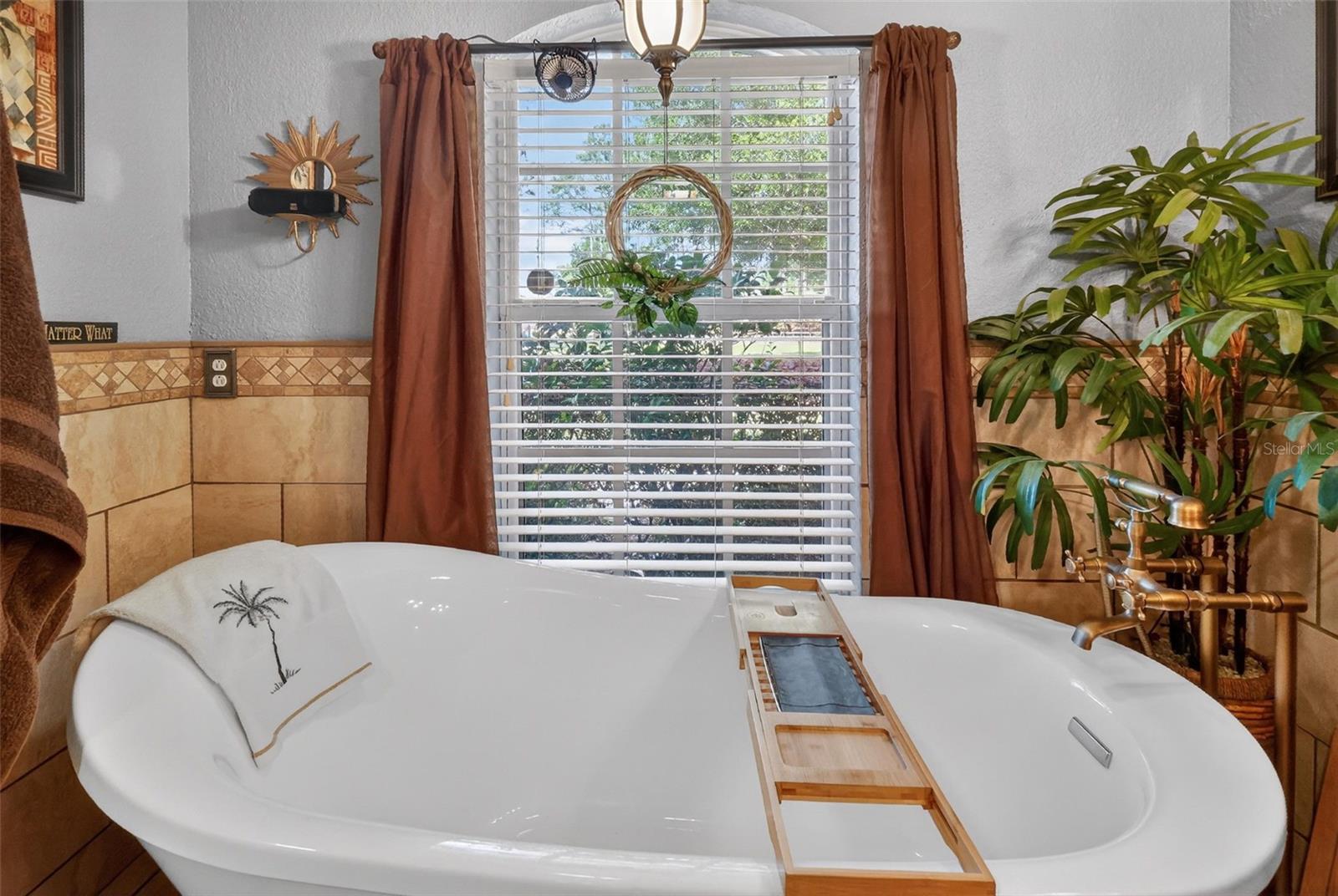 Image 34 of 62 For 19703 Twin Ponds Road