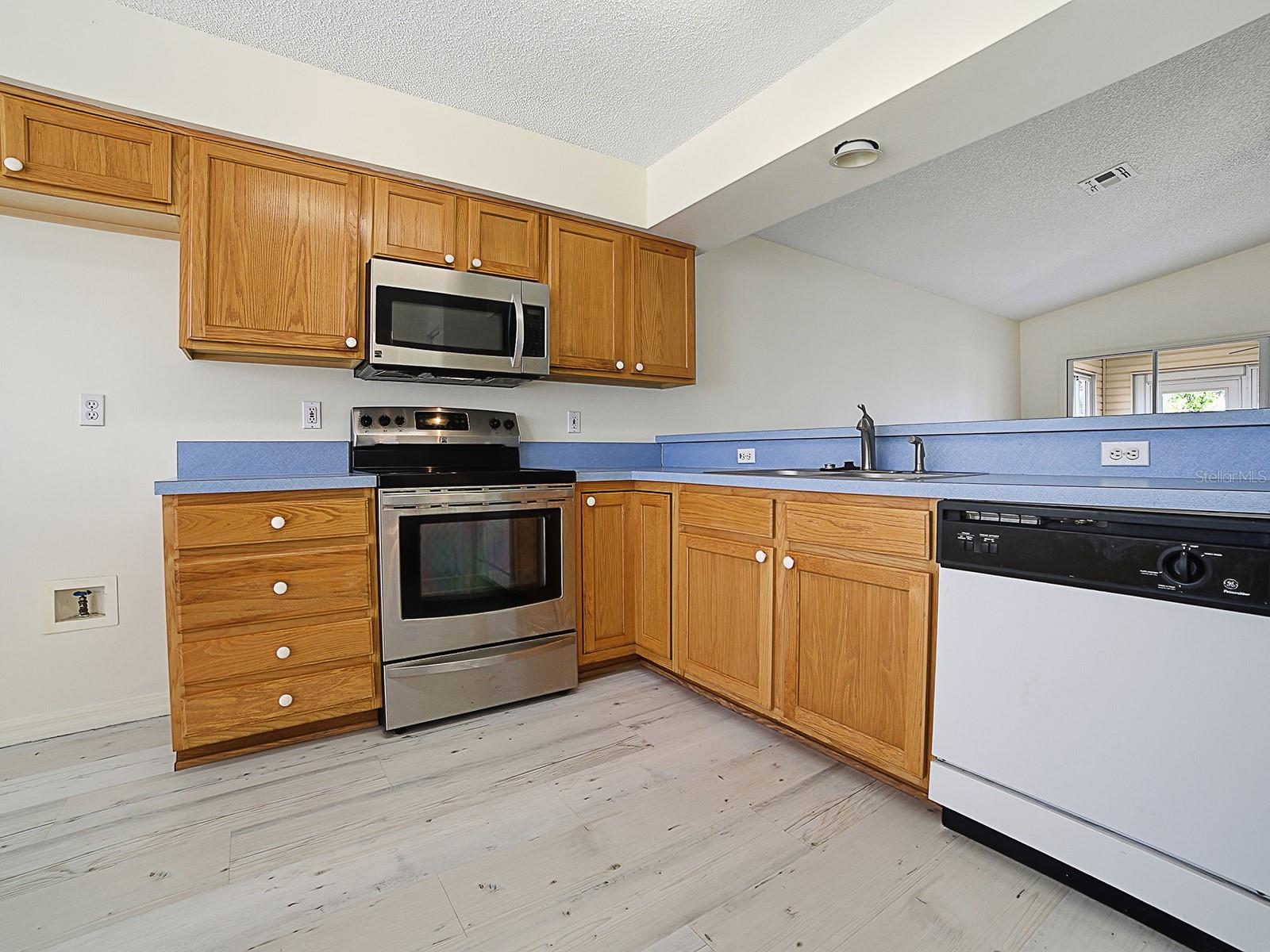 Image 11 of 33 For 32744 Westwood Loop