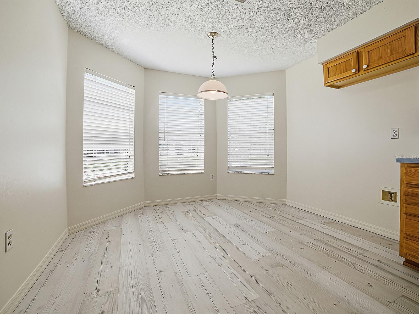 Image 12 of 33 For 32744 Westwood Loop