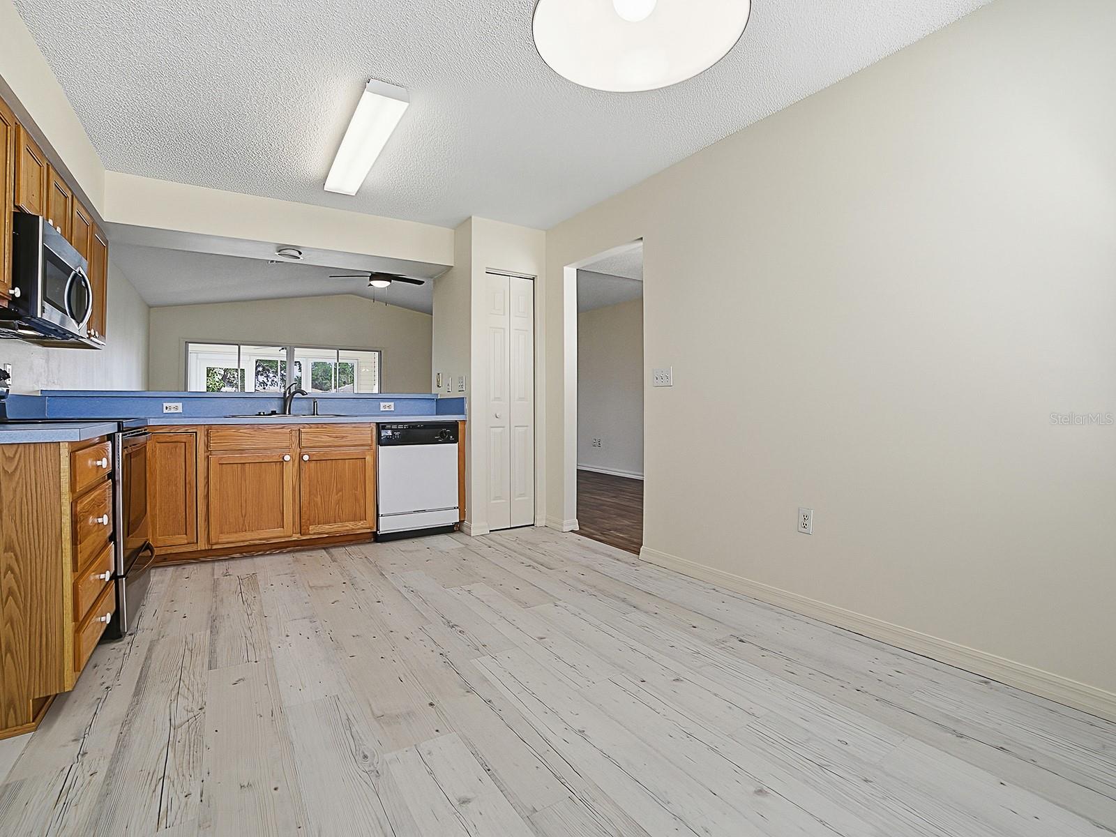 Image 13 of 33 For 32744 Westwood Loop