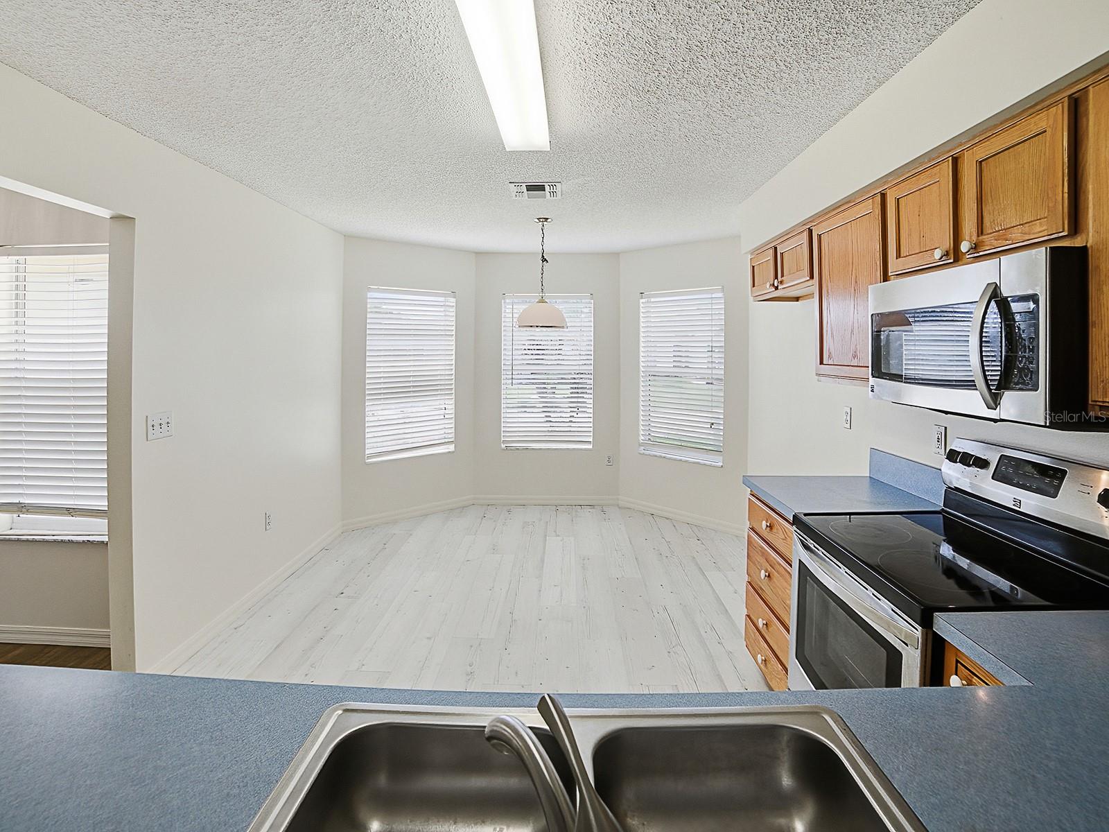 Image 15 of 33 For 32744 Westwood Loop