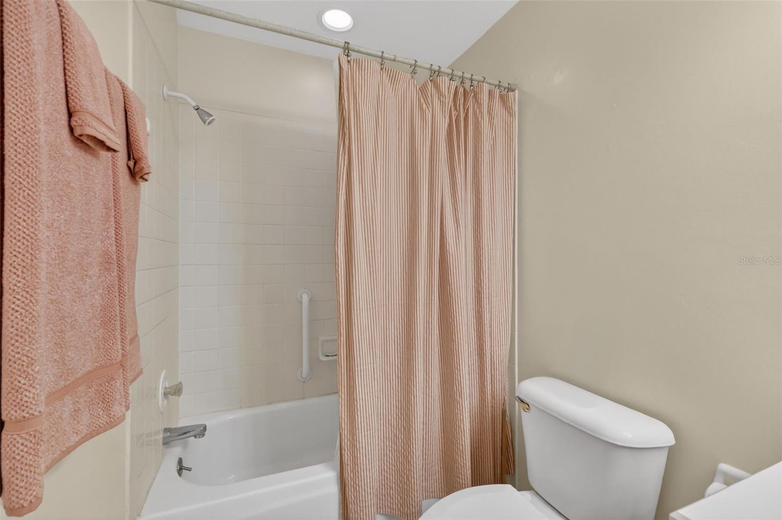 Image 18 of 32 For 3022 Andover Court