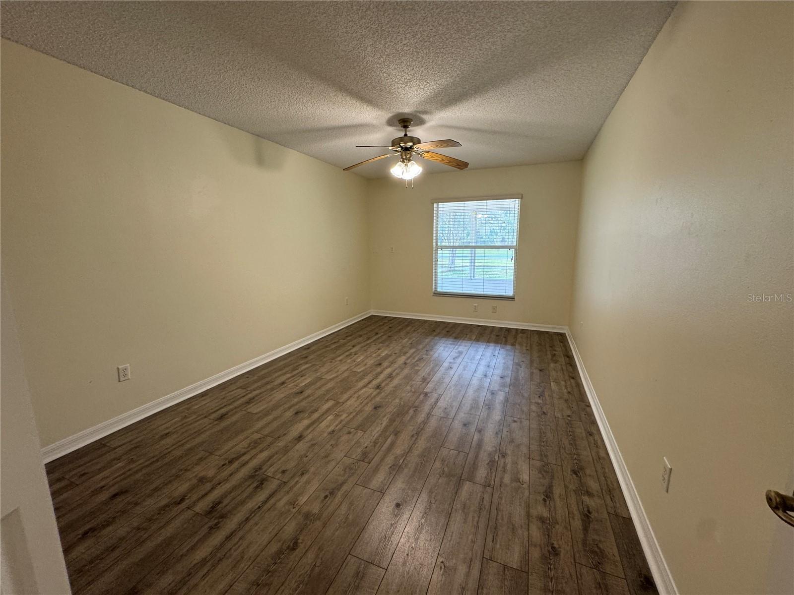 Image 11 of 19 For 1105 San Antonio Lane