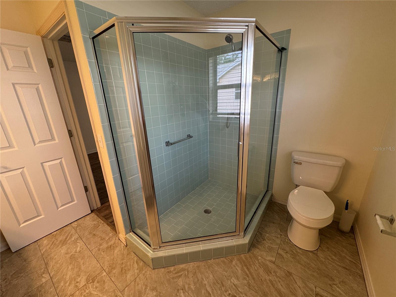 Image 14 of 19 For 1105 San Antonio Lane