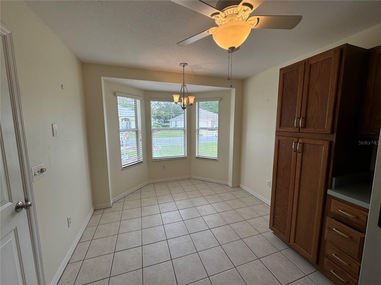 Image 7 of 19 For 1105 San Antonio Lane