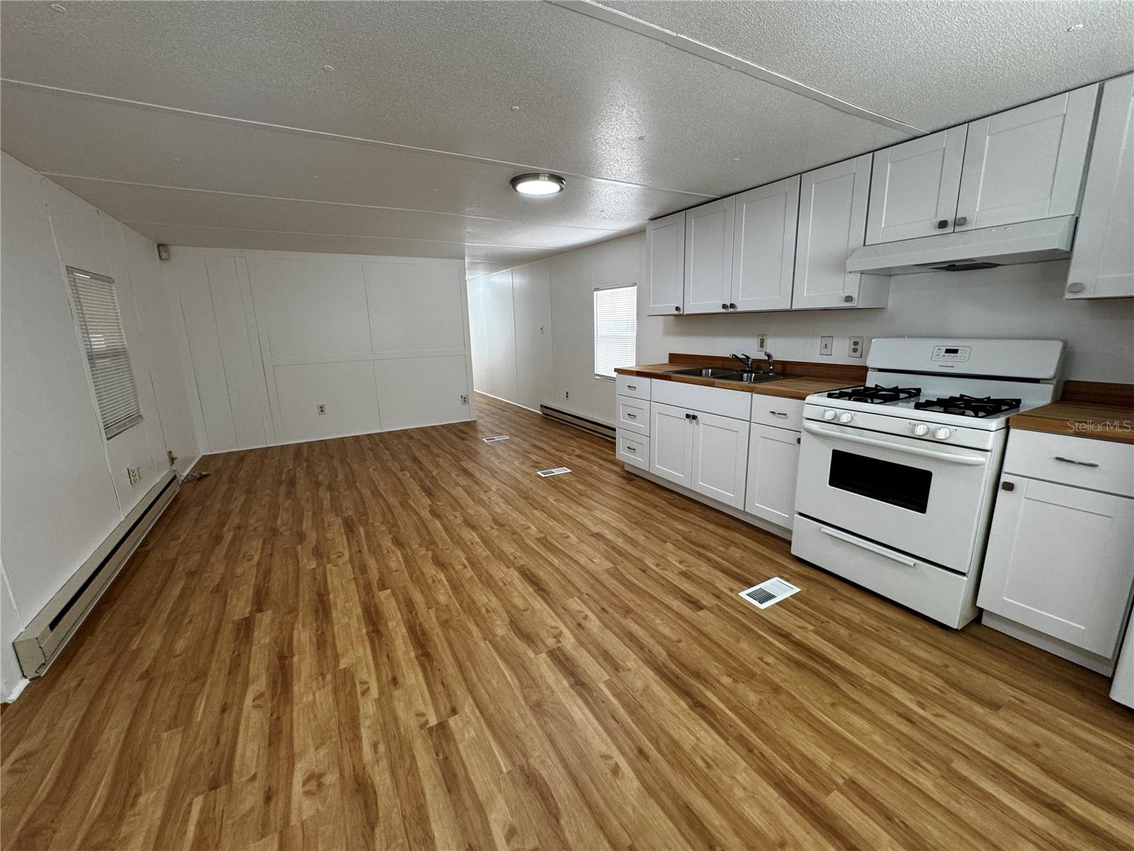 Image 6 of 13 For 1350 County Drive