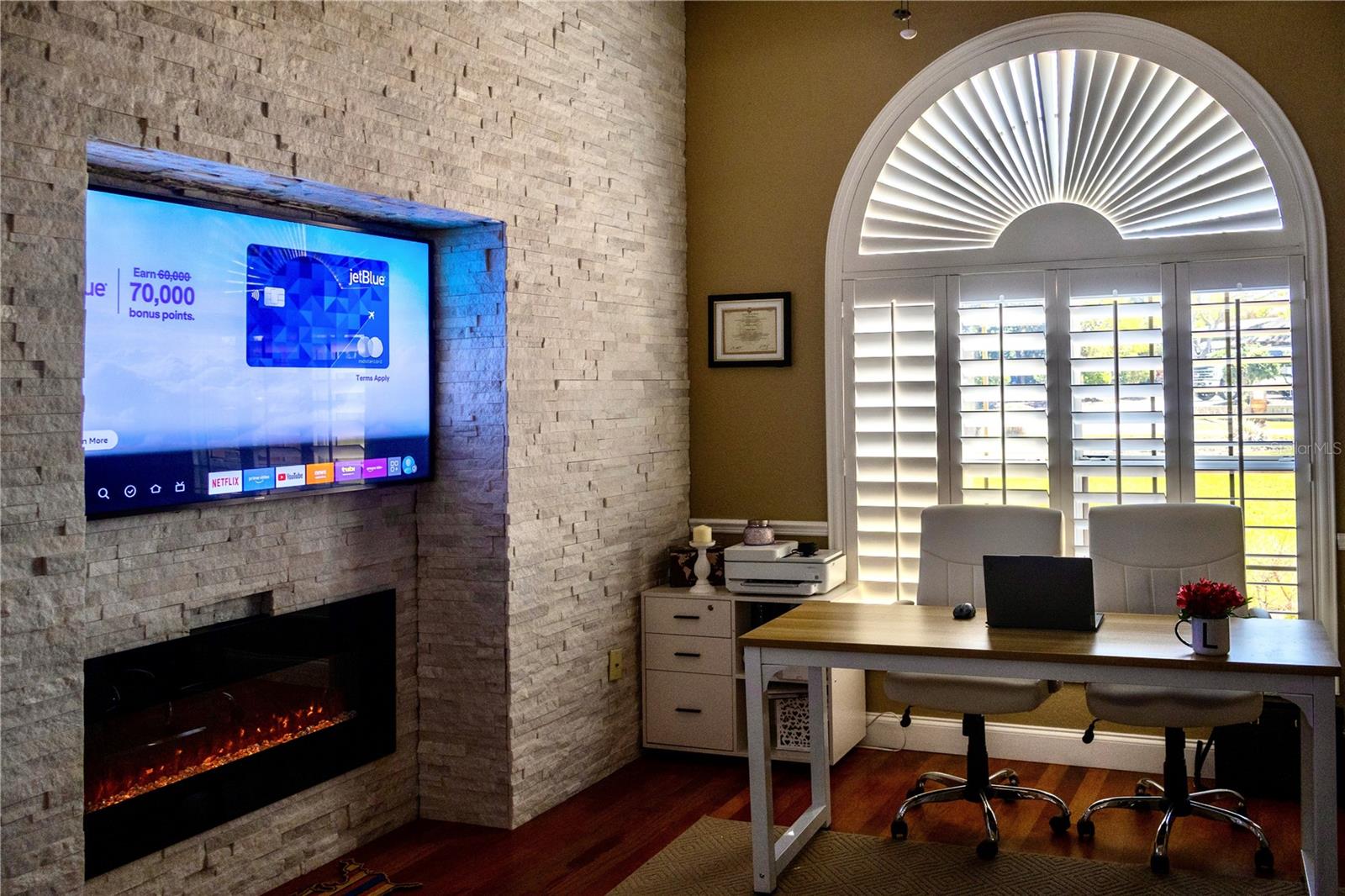 Image 13 of 77 For 10107 Tween Waters Street