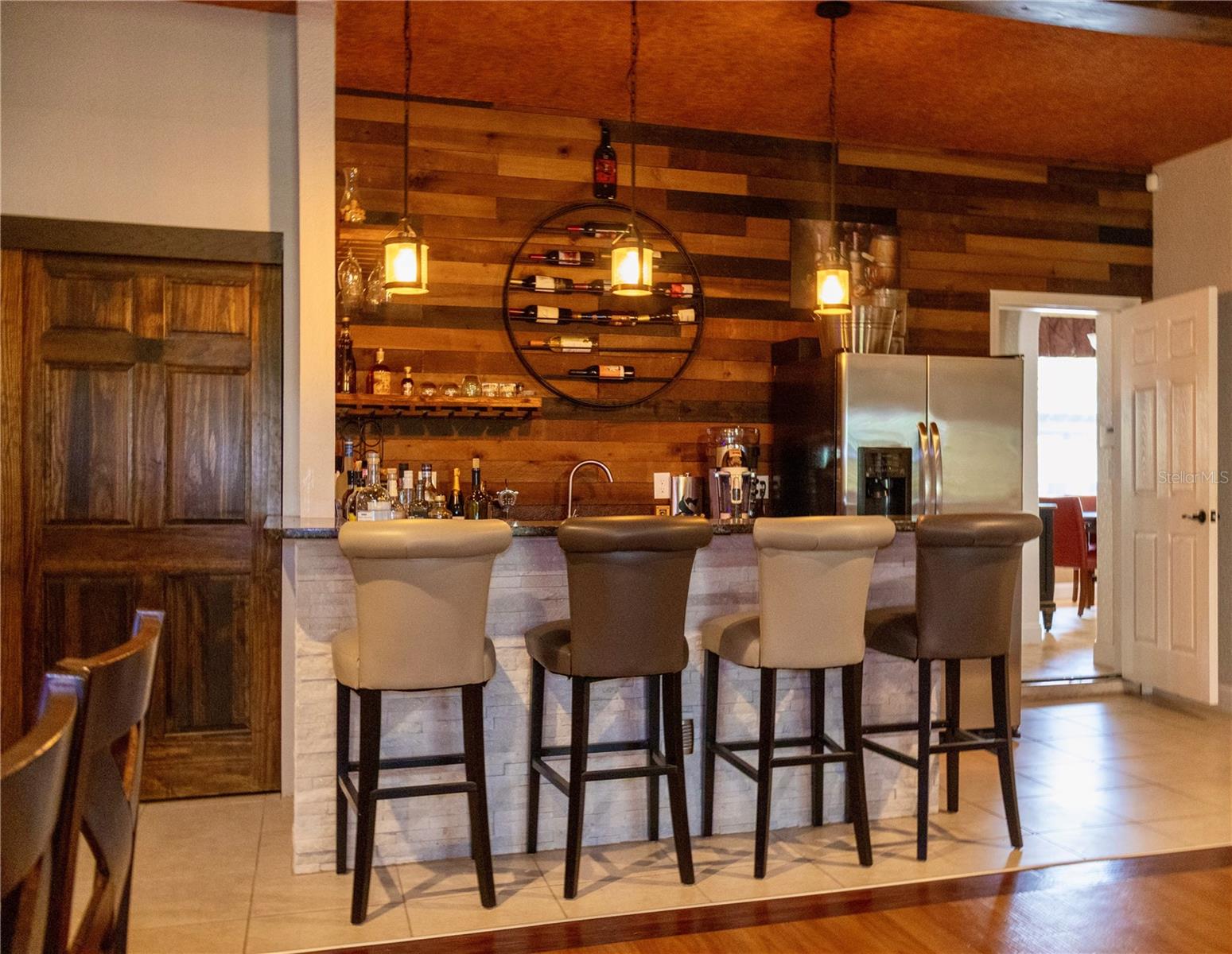 Image 14 of 77 For 10107 Tween Waters Street