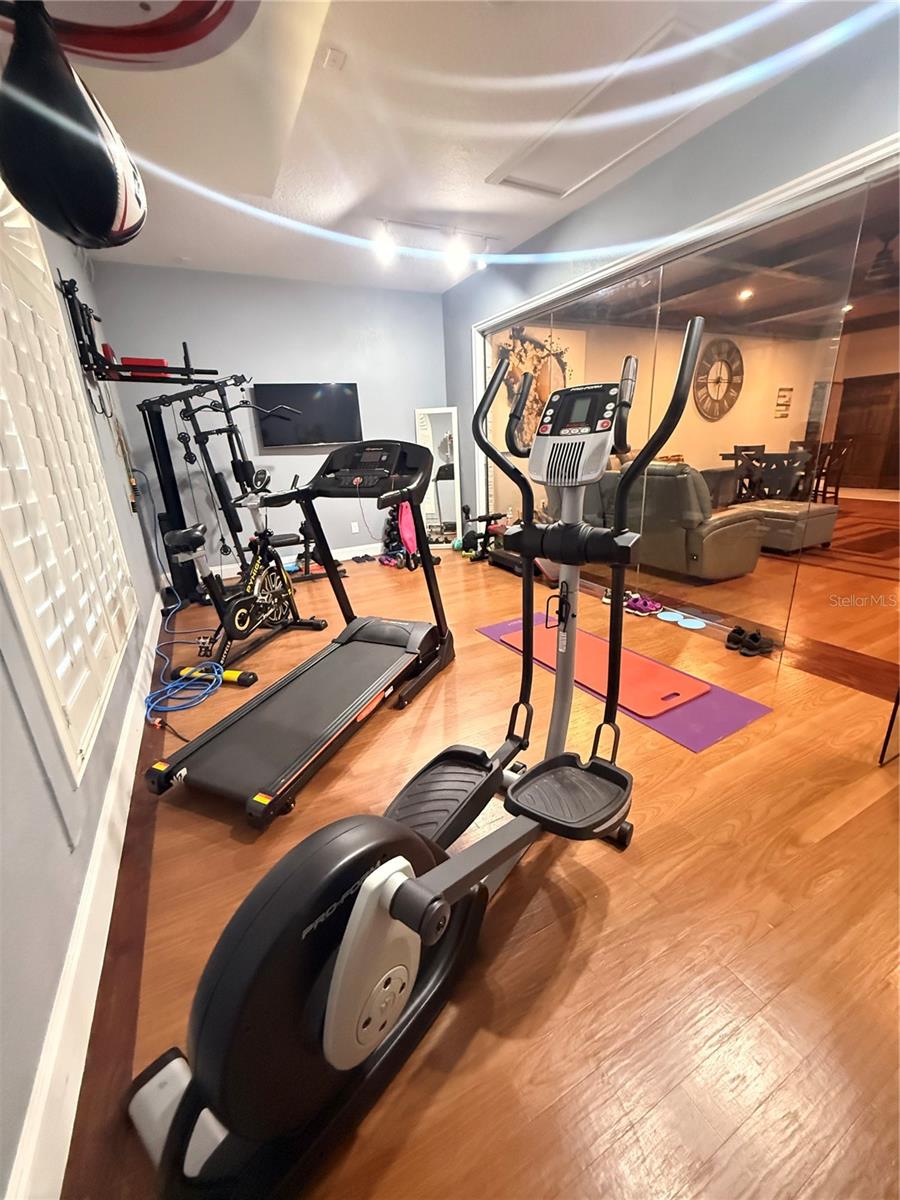 Image 18 of 77 For 10107 Tween Waters Street