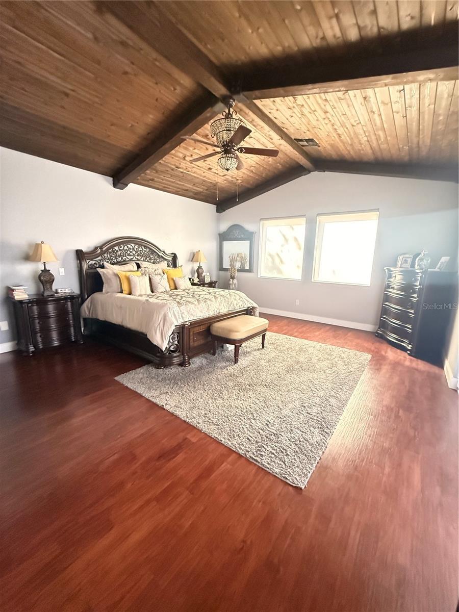 Image 19 of 77 For 10107 Tween Waters Street