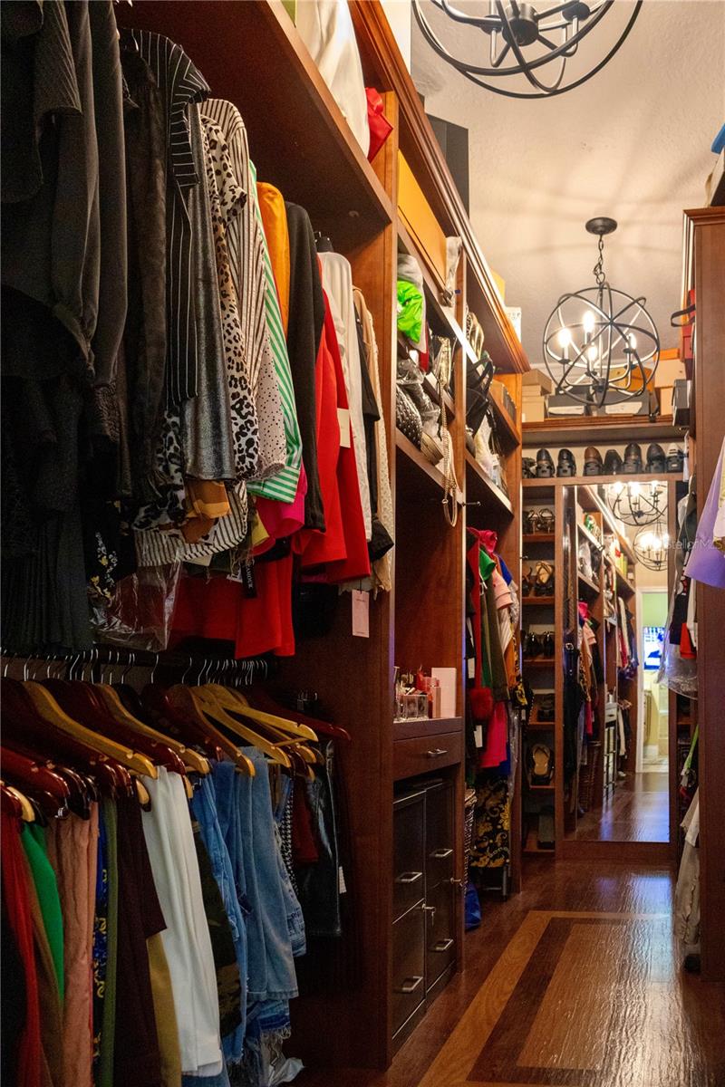 Image 30 of 77 For 10107 Tween Waters Street