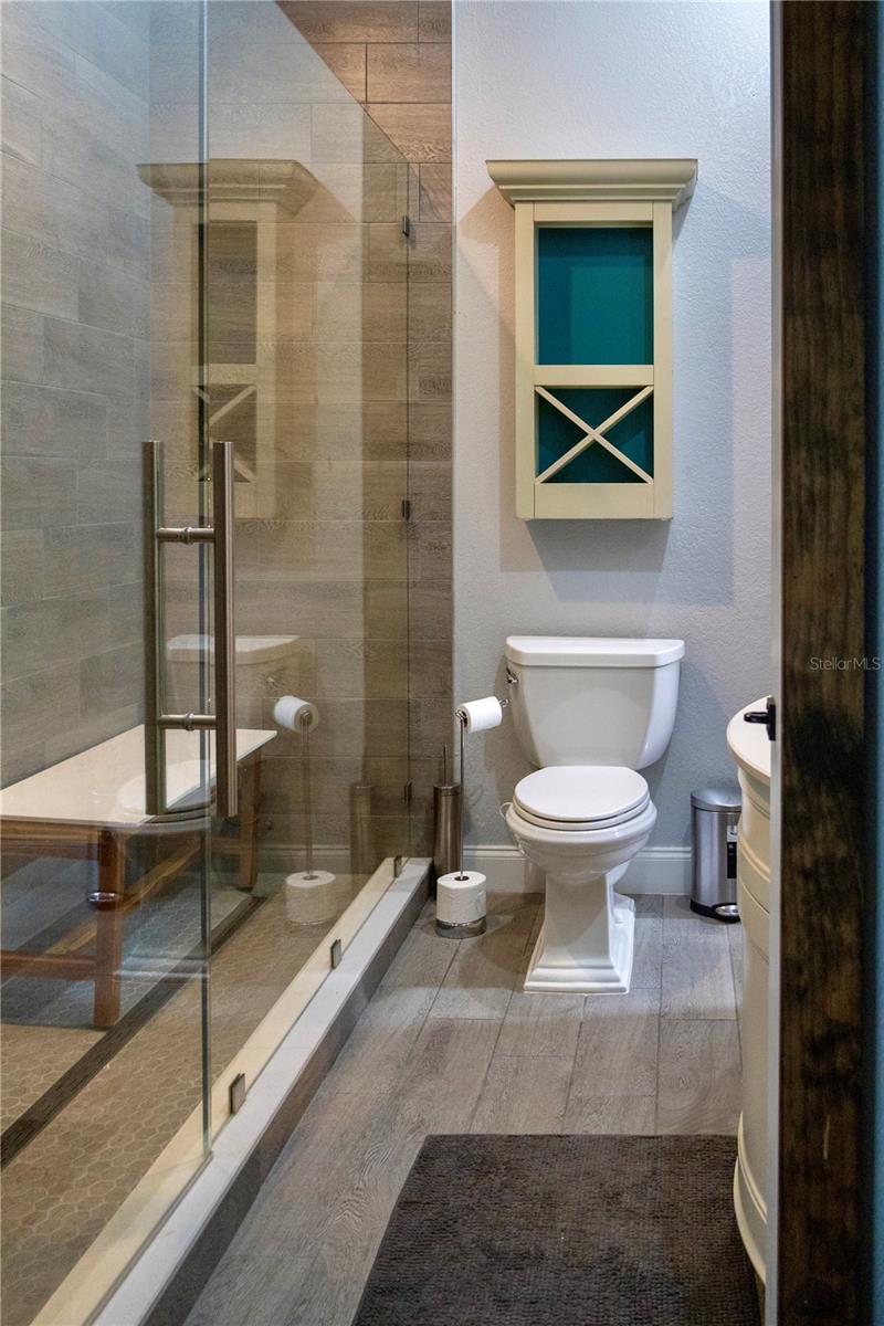 Image 37 of 77 For 10107 Tween Waters Street