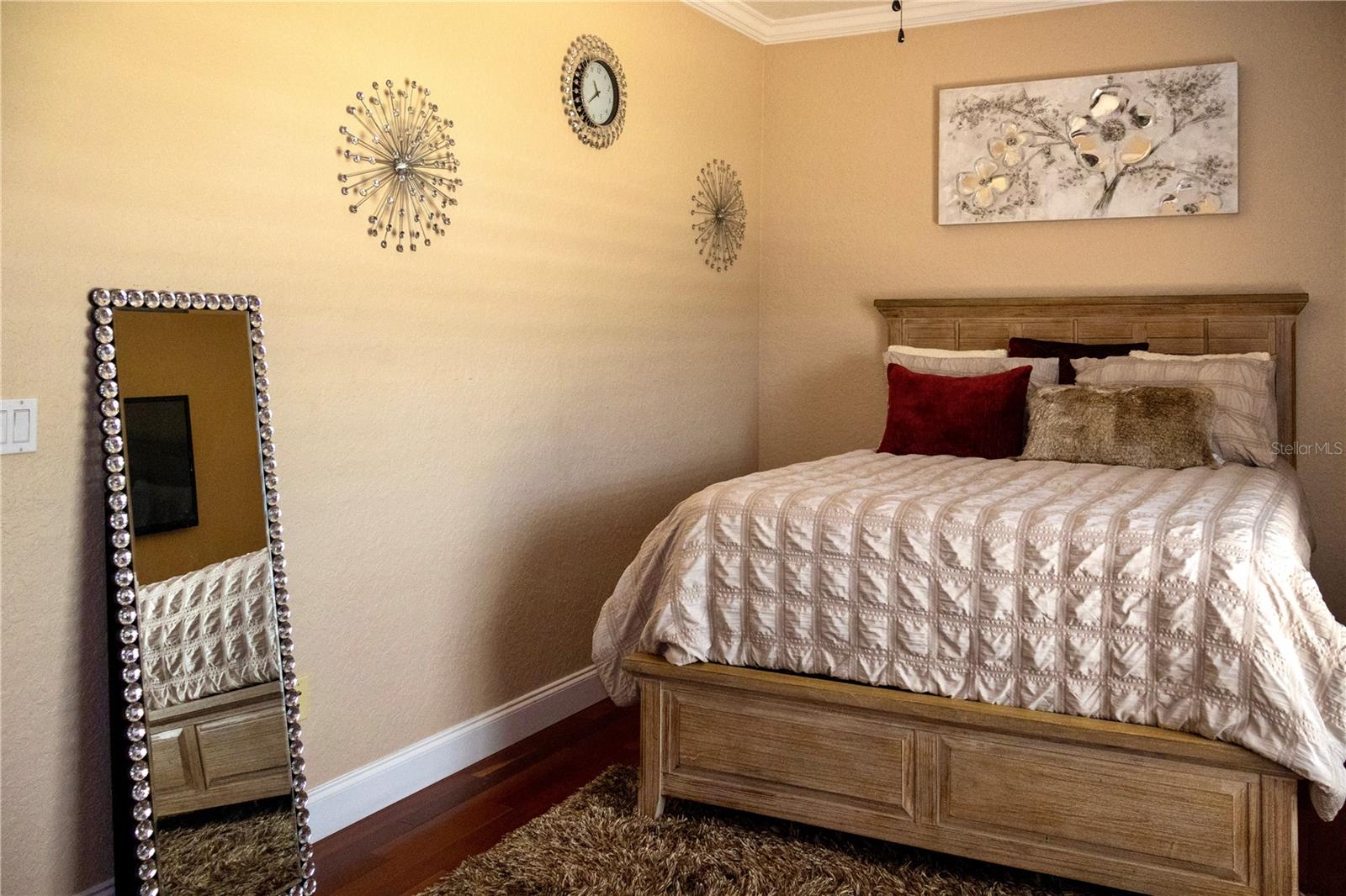 Image 50 of 77 For 10107 Tween Waters Street