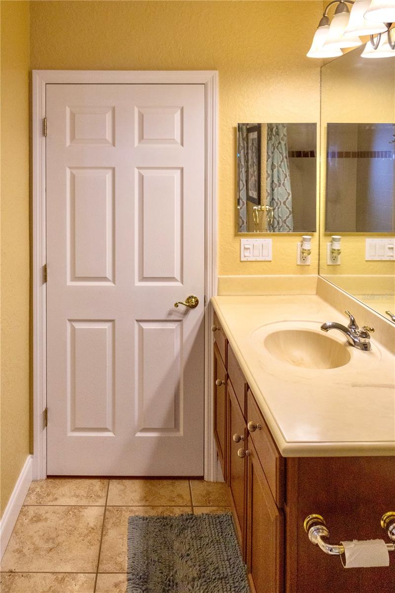 Image 53 of 77 For 10107 Tween Waters Street