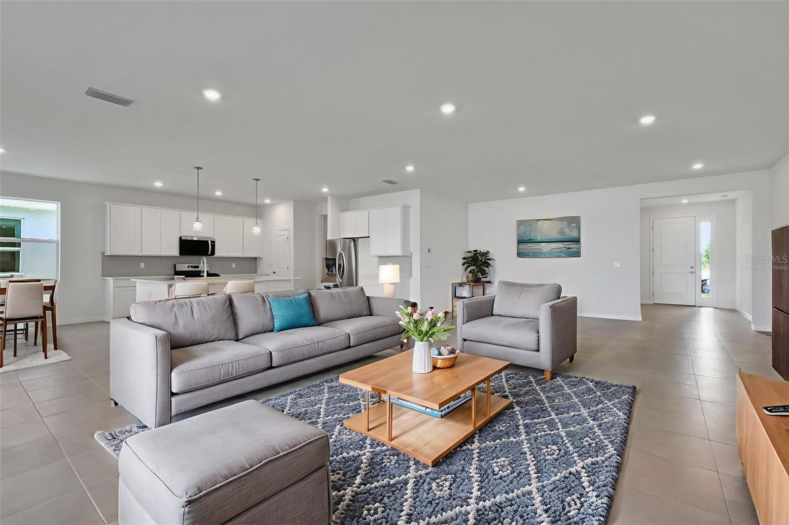 Image 5 of 23 For 10716 Suncrest Loop