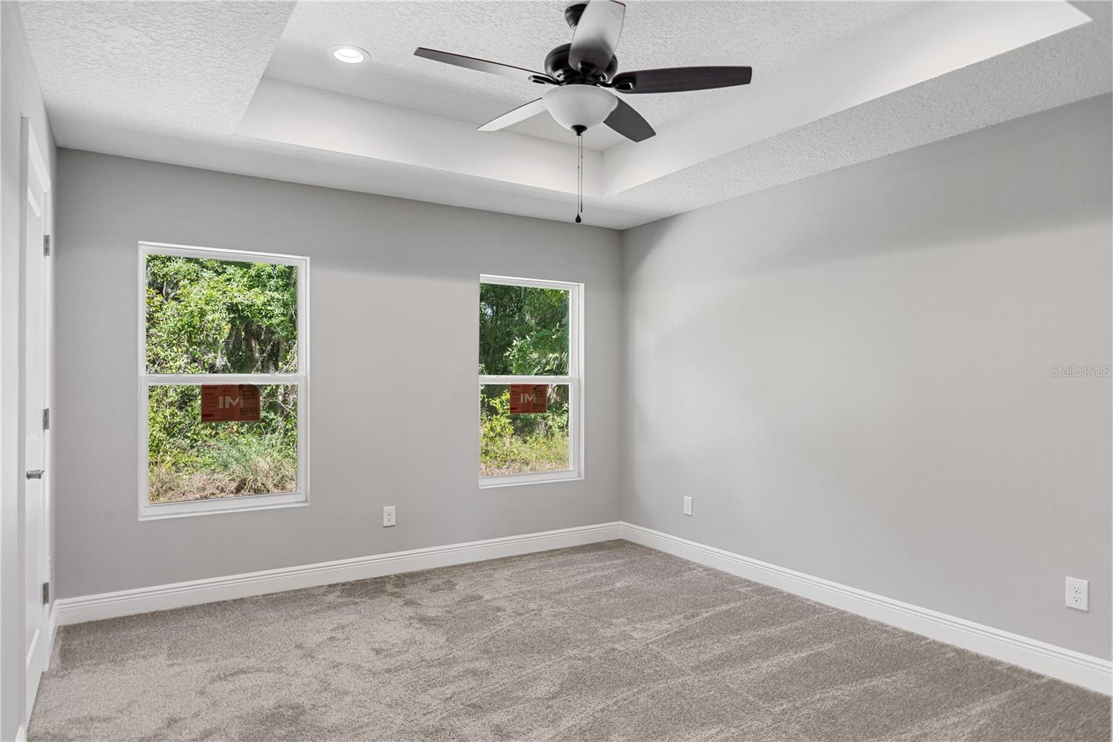 Image 17 of 41 For 1025 Cr 452a