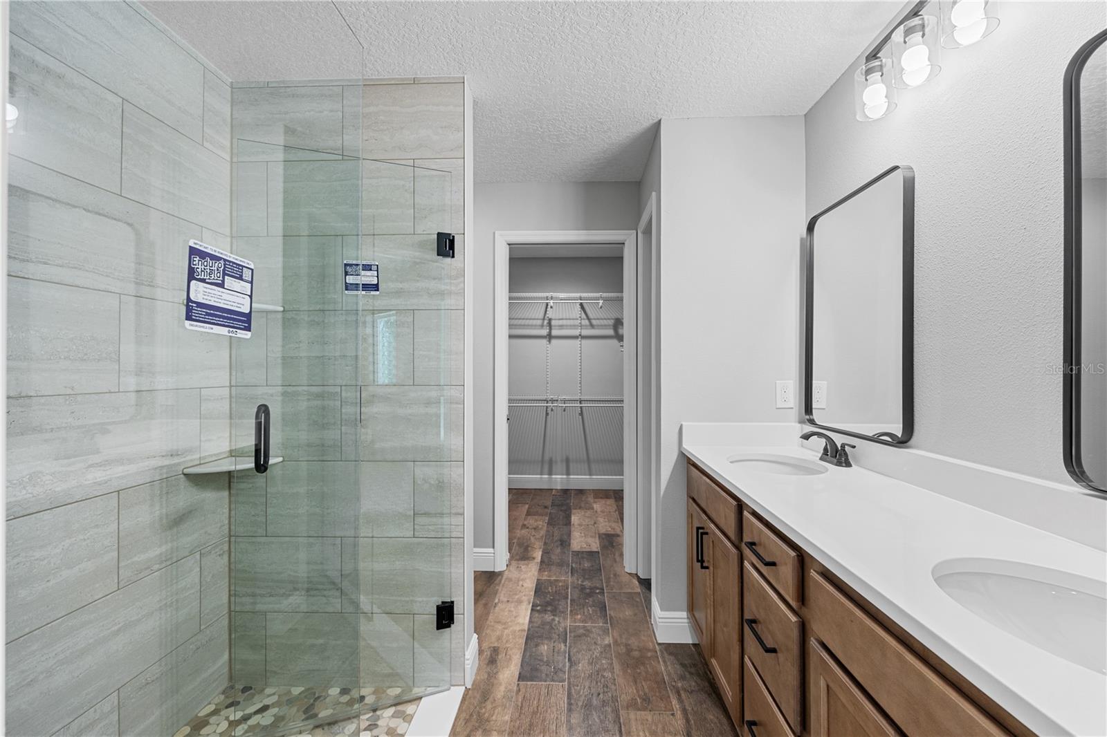 Image 21 of 41 For 1025 Cr 452a