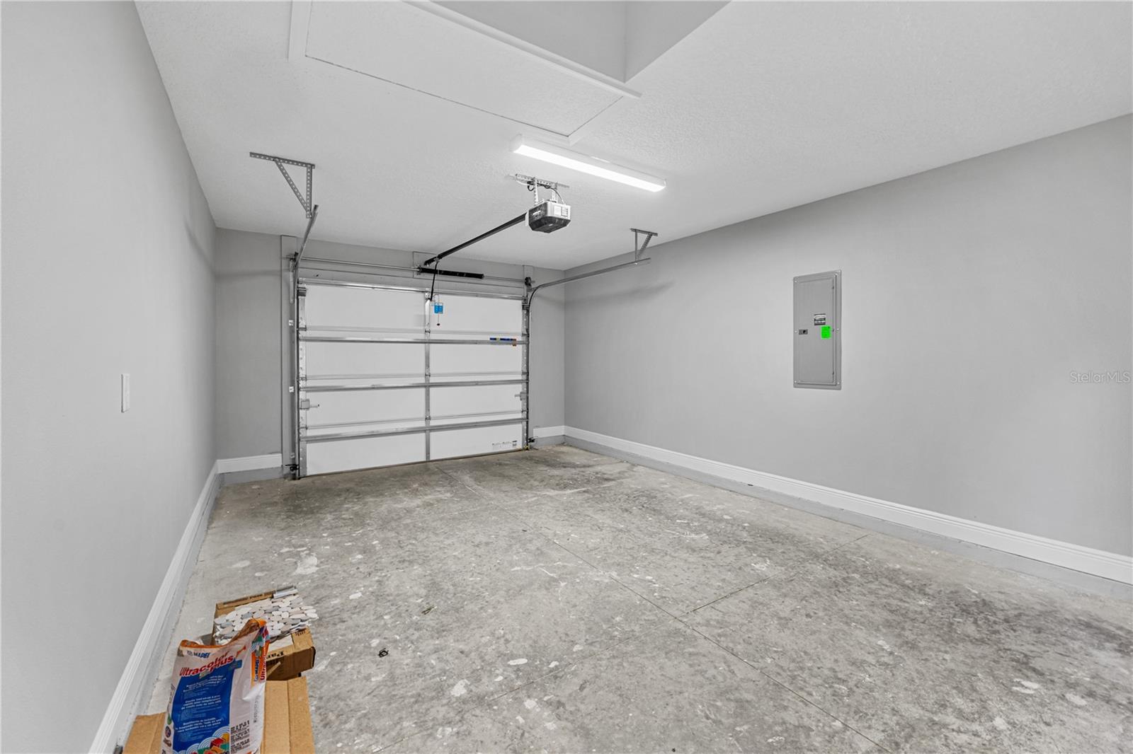 Image 37 of 41 For 1025 Cr 452a