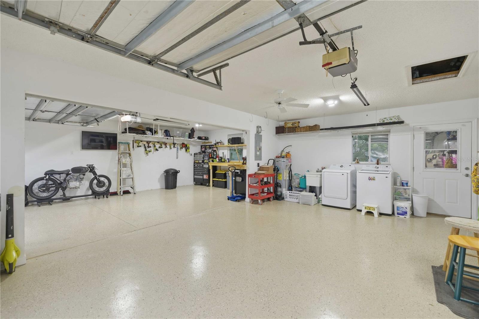 Image 4 of 27 For 17577 104th Circle