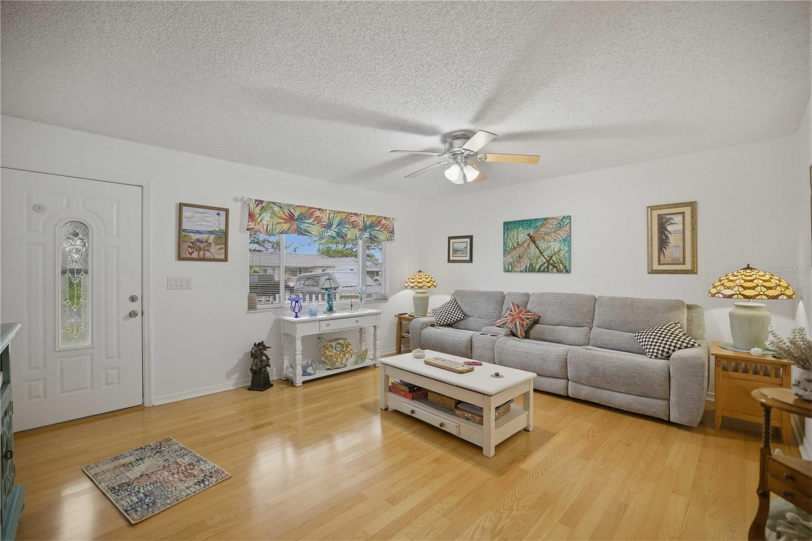 Image 8 of 27 For 17577 104th Circle