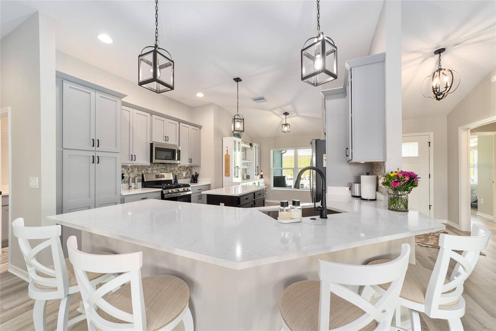 Image 19 of 79 For 6849 Mickylee Run