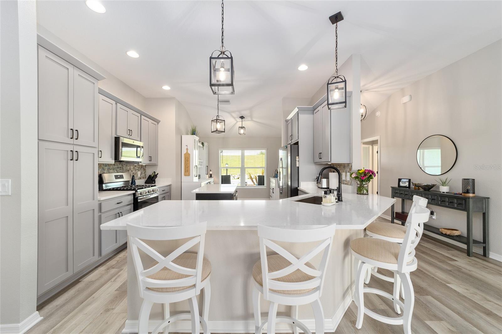 Image 20 of 79 For 6849 Mickylee Run