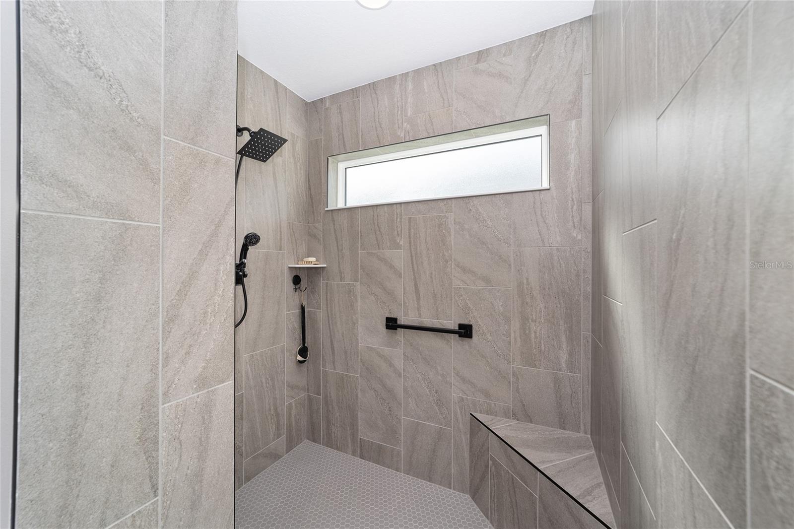 Image 33 of 79 For 6849 Mickylee Run