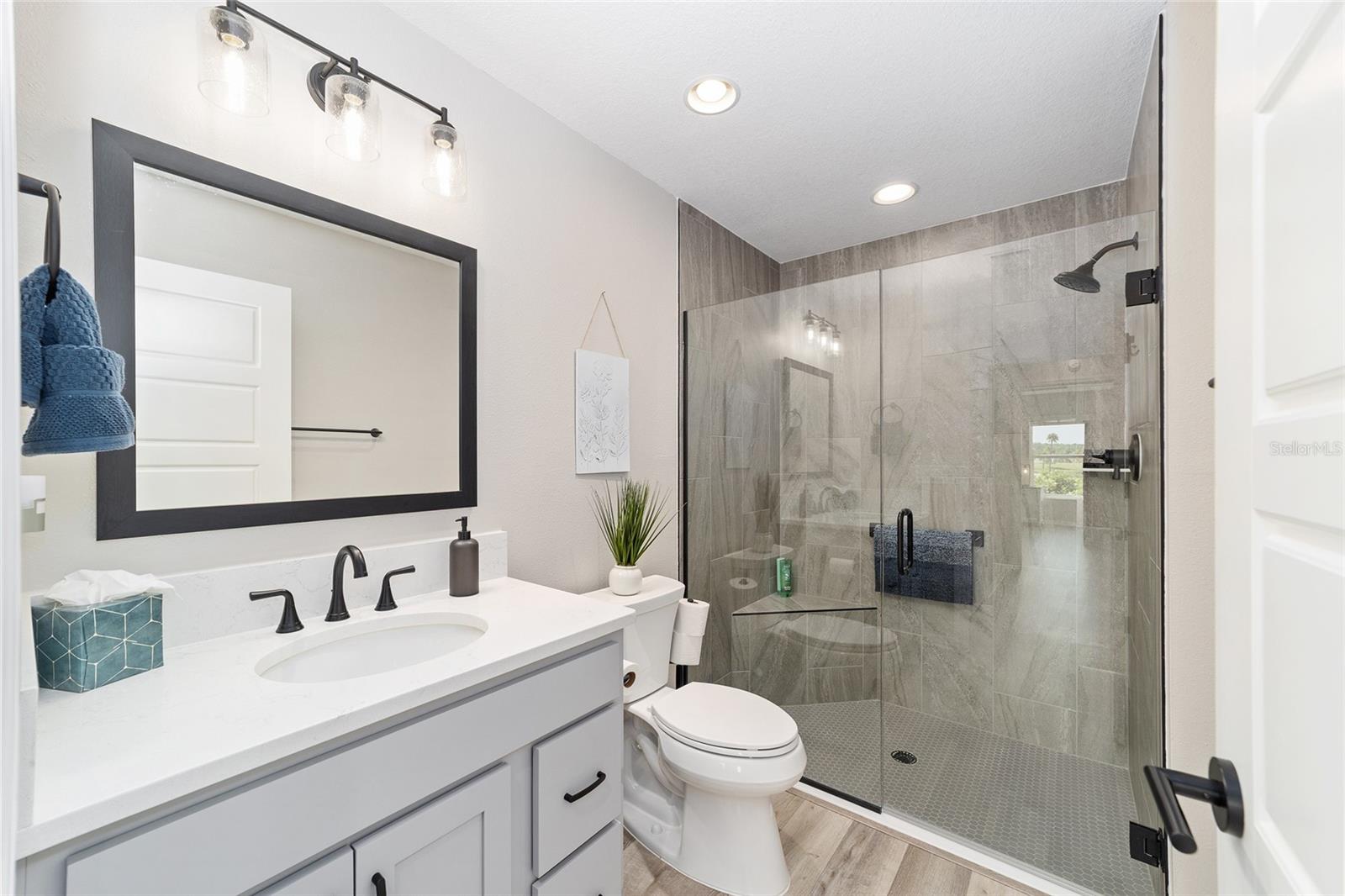 Image 36 of 79 For 6849 Mickylee Run