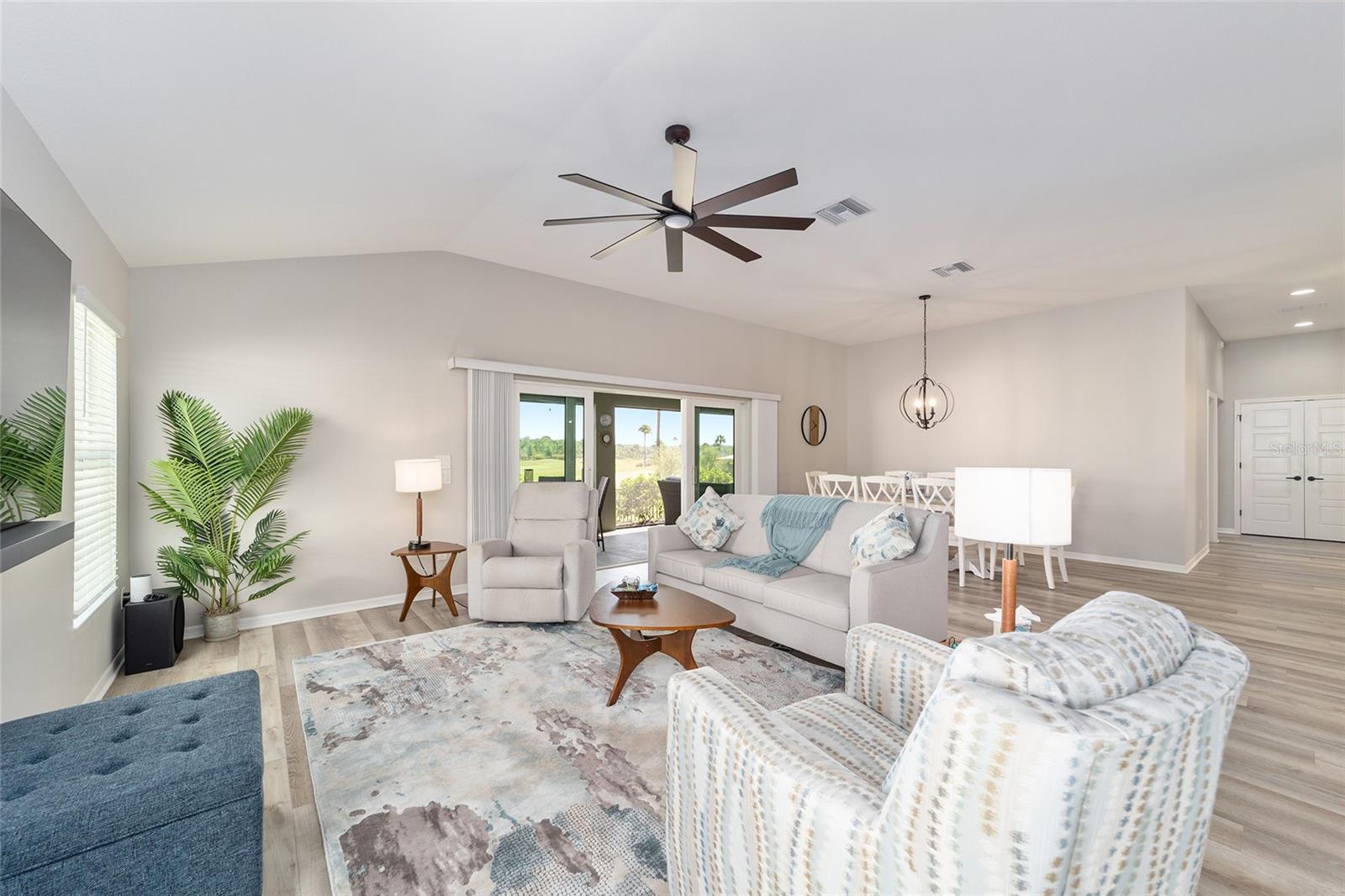 Image 44 of 79 For 6849 Mickylee Run