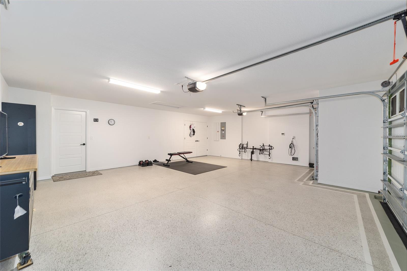 Image 46 of 79 For 6849 Mickylee Run