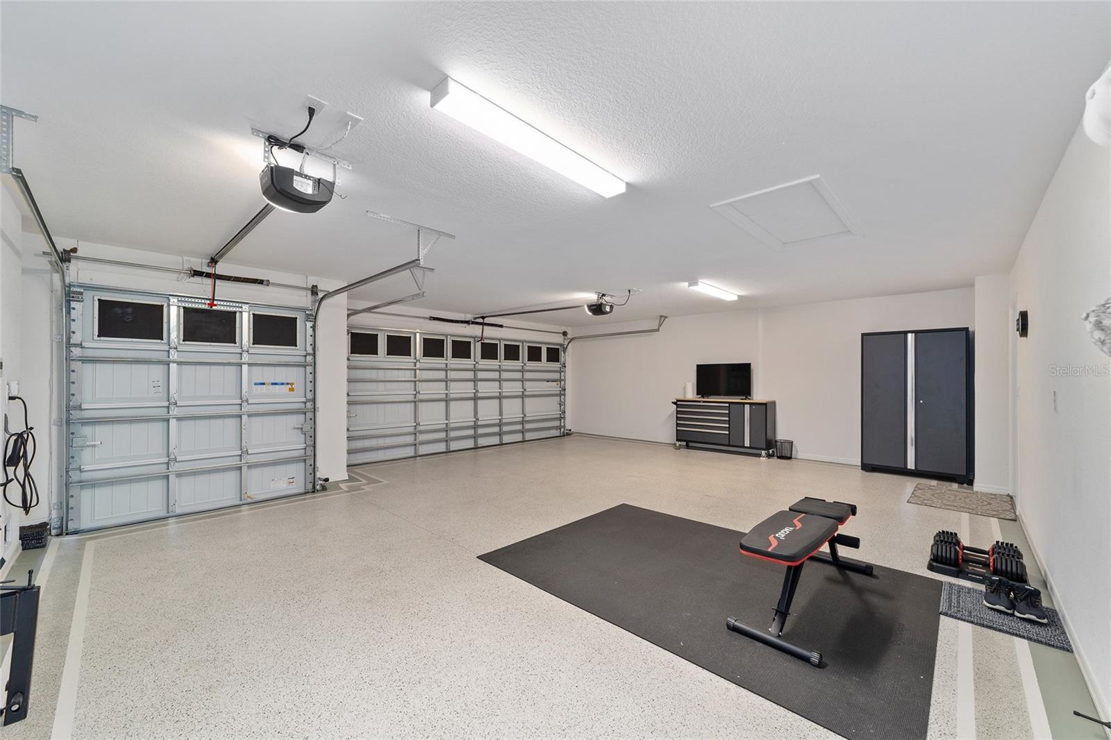 Image 47 of 79 For 6849 Mickylee Run