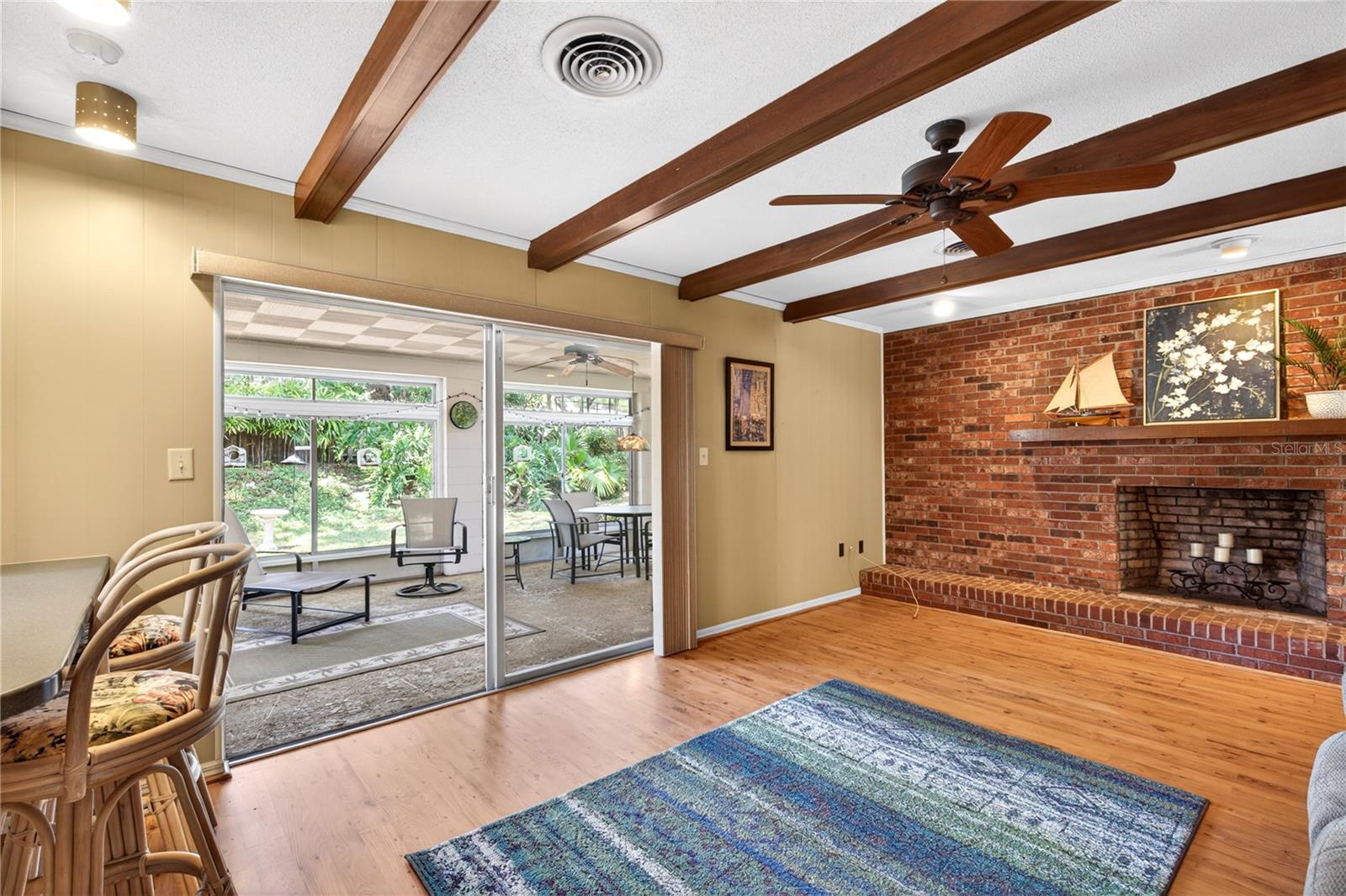 Image 19 of 58 For 1945 Normandy Drive