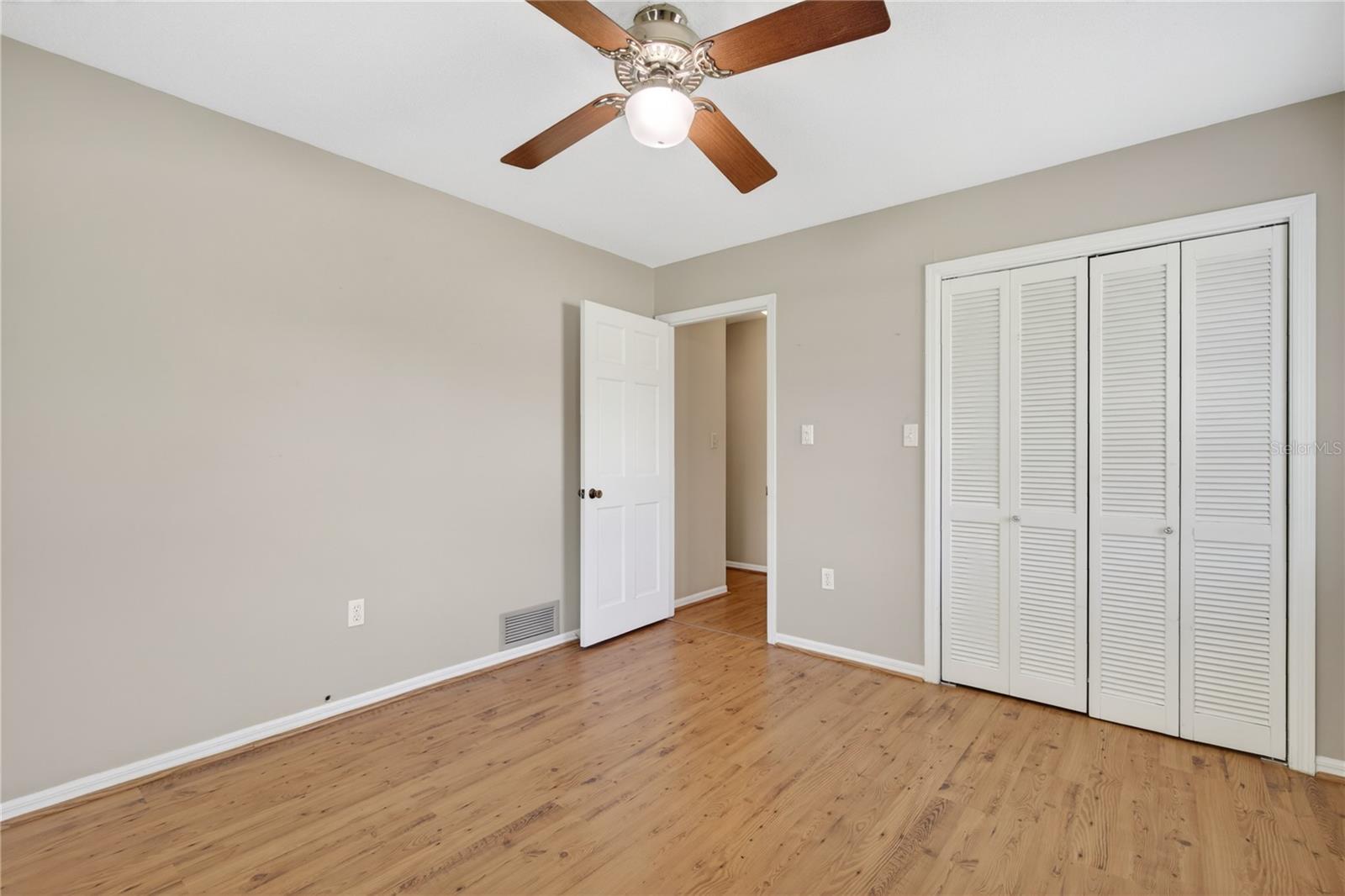 Image 27 of 58 For 1945 Normandy Drive