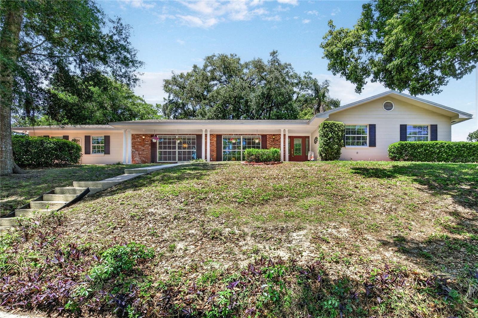 Image 3 of 58 For 1945 Normandy Drive