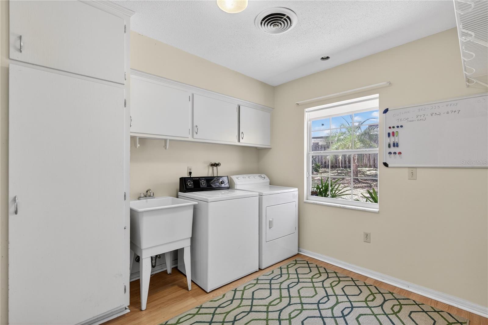 Image 32 of 58 For 1945 Normandy Drive