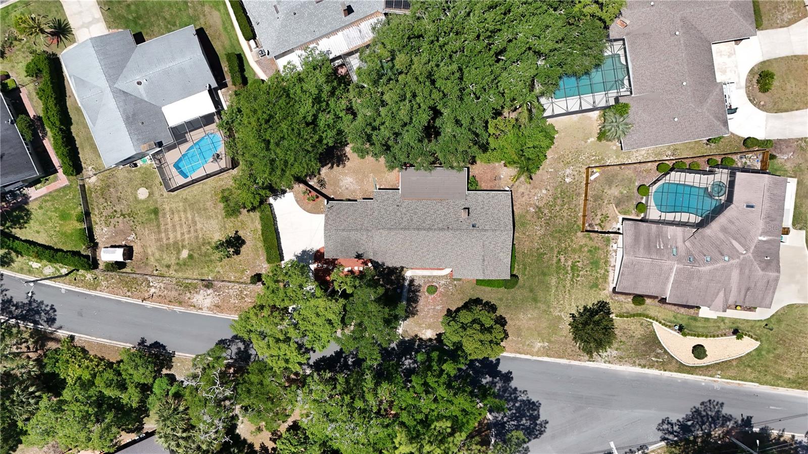 Image 54 of 58 For 1945 Normandy Drive